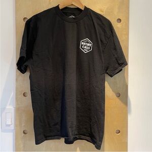 Tilly Nature Calls Great Indoors Black T-Shirt - Size Large